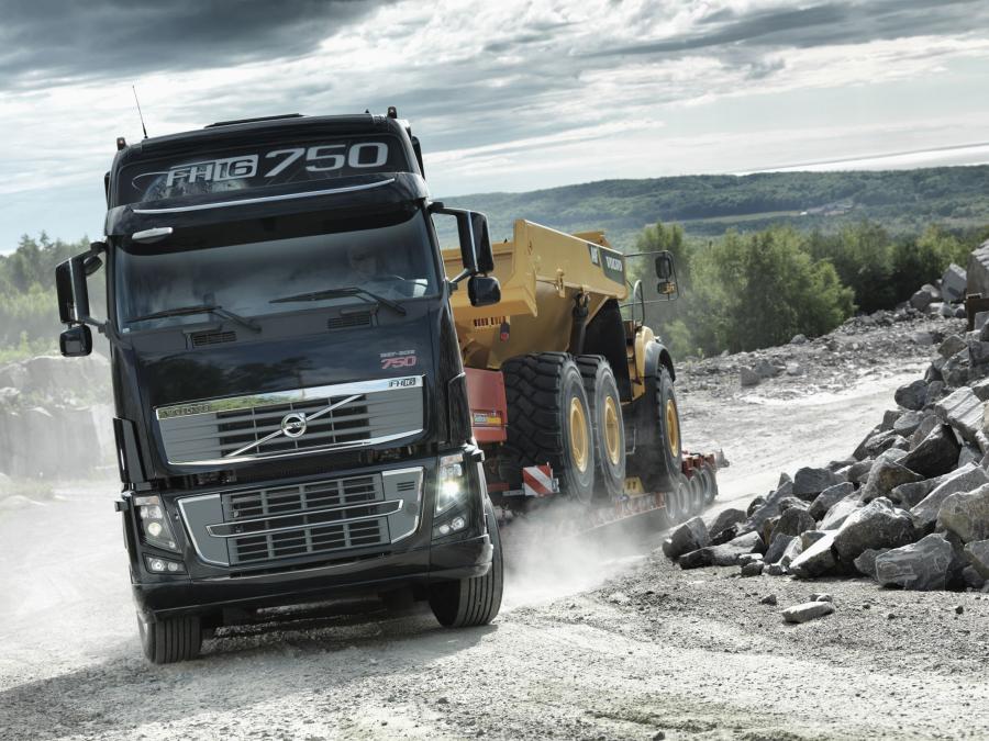  Volvo FH16 750 8x4 2011 года  (фото 5 из 12)